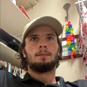 Meet your Posher, Ethan